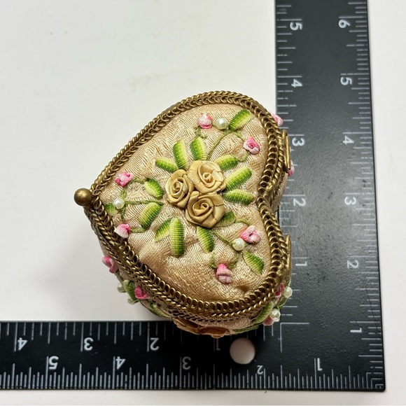 Victorian Style Heart Shaped Trinket Box-Fabric-Ribbon Art/Gild Metal Frame 3in - Picture 13 of 14